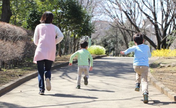 子どもたちを遊びの中でサポート!